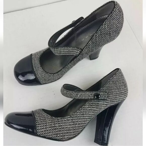 Tahari Mary Jane Hoodstooth Pattern Leather 4" heel. Size 9.5 - Picture 1 of 7